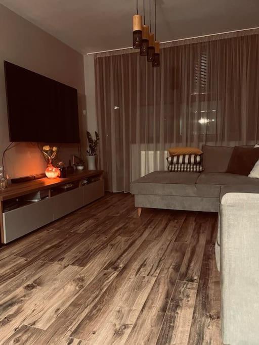 Уютен Апартамент Вергиния Apartment Разград Екстериор снимка